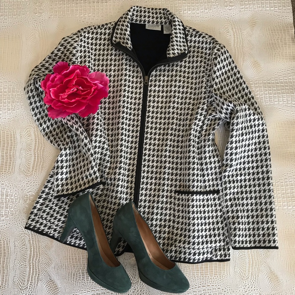 🔹Chico’s Travelers houndstooth jacket